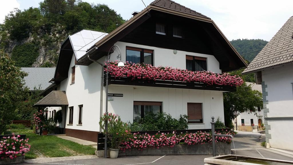 Apartments Gregorc Блед Екстериор снимка